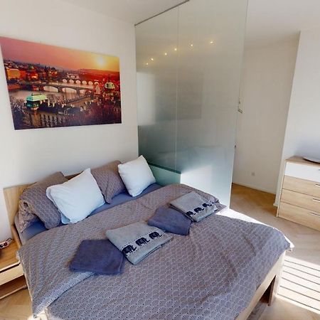 Apartament Onsite Free Garage Parking, 10Min Centre By Bus Praga Zewnętrze zdjęcie